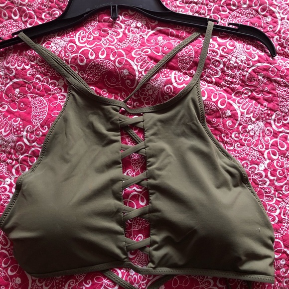 Garage bikini top and bottom - Picture 2 of 5